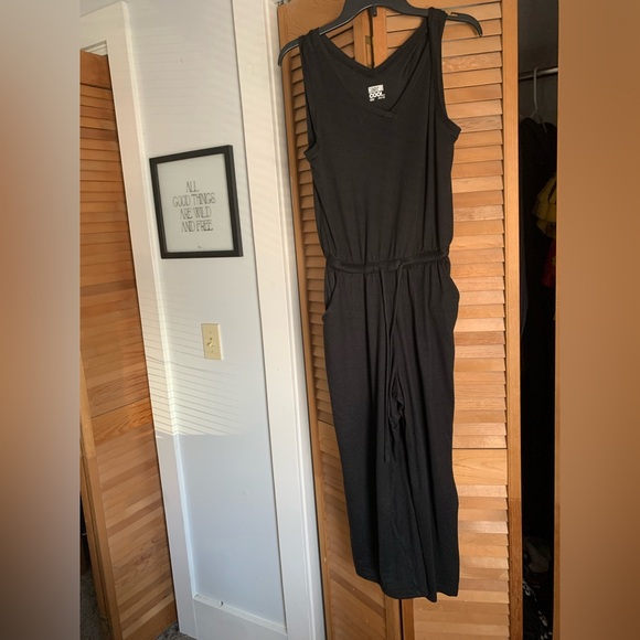32 degrees cool sz M black Elegant Black Sleeveless casual romper jumpsuit - Picture 3 of 4